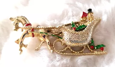 Vintage 1970's Gerry's Horse Drawn Sleigh Ride Textured Gold Tone 2  Brooch Pin • $19.57