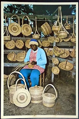 Boone Hill Plantation Basket Makers Near Mt. Pleasant South Carolina • $3