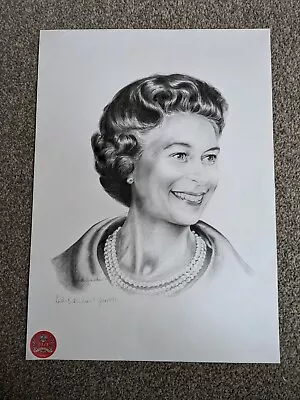 Queen Elizabeth II Linda Buckinshaw Hand Signed Portait 1977 (Silver Jubilee) • £10