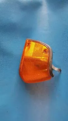 88 89 Mazda 323 R. Corner/park Light Parklamp/turn Signal Fender-mtd 102056 • $49.85