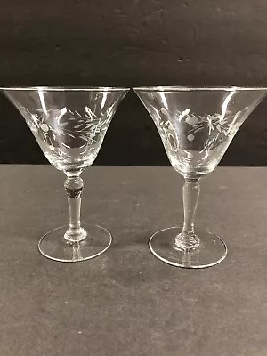 Vintage Mid Century Etched Pair Of Champagne Cocktail Glasses Stemware • $16.99