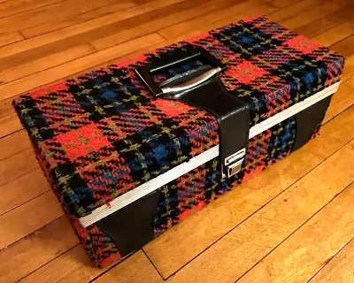 Vintage 8-Track Tape Storage Carrying Case - Unique Plaid/Houndstooth W/ Tapes • $29.99