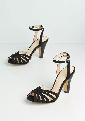 ModCloth Chic And Repeat Heel 40 Black NEW • $30