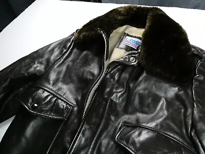 Vtg 70s SEARS The Leather Shop Sherpa Lined Fur Collar Flight Bomber Jacket (S) • $99.99