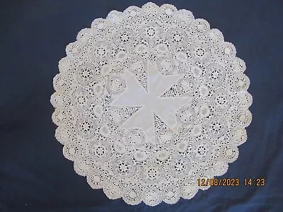 Vintage Antique Fine MALTESE BOBBIN LACE TABLECLOTH 21  Approx Large Doily • $99.95