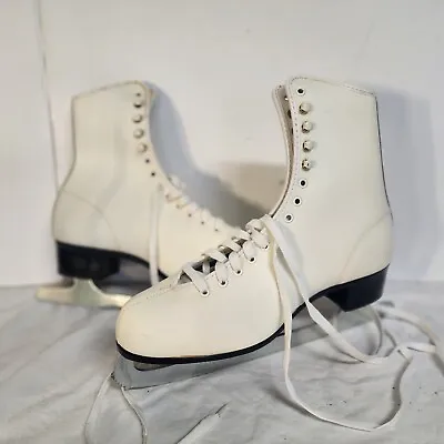 Vintage American Rocket Ladies White Figure Ice Skates Womens Size 10 Style 520 • $27.99