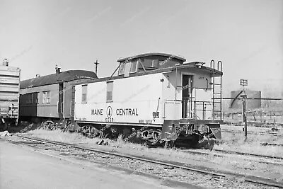 86.	ORIG NEG Maine Central 603 Caboose In Fresh Paint Original 2 ¼ Inch Square N • $4