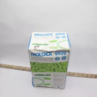 (100-Pairs) Moldex Pura-Fit Earplugs Corded Foam NRR 33 6900-802 • $39.95
