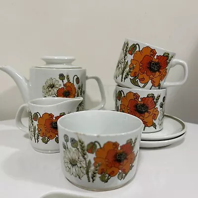 J & G Meakin Poppy Teapot Sugar Bowl Jug Two Cups And Saucers Set • £18