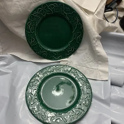 Varages France DARK Green Embossed Ivy Leaves VAA16 Salad Plates Set Of Two (2) • $14.50