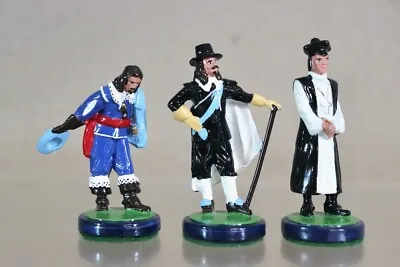 MJ MODE OLIVER CROMWELL SIR WALTER RALIEGH & CHAPLIN Oe • $76.94