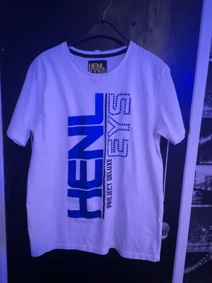 £9.99 • Buy Brand New, Henley's T - Shirt