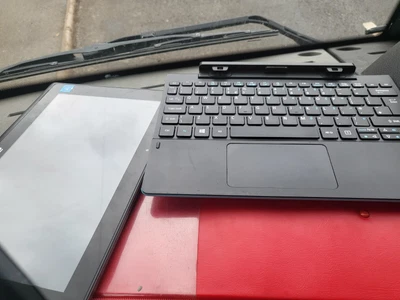 £125 • Buy Acer Aspire Switch 10V 64GB + Tecknet Keyboard + Stylus + Cover BUNDLE 