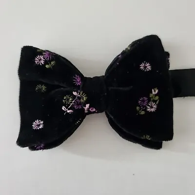 BOW TIE AKCO Mens HookLoopElastic Dickie Bow - Black Velvet Floral Pattern  • £25