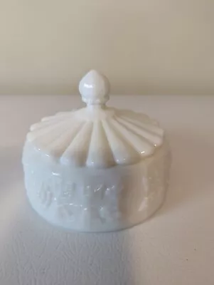 Westmoreland Paneled Round White Grapeleaves Butter Dish Lid Used With No Damage • $9.50