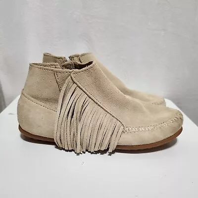 MINNETONKA Lacy Boots Beige Size 6 Suede Fringe Moccasins Ankle Booties  • £17.37