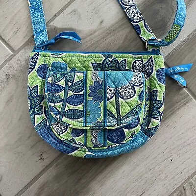 Vera Bradley Daisy Blue Green Floral Crossbody Quilted Bag Small • $19.99