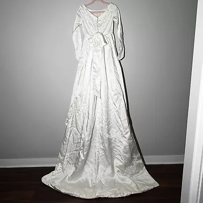 Vintage 1960s Mod MCM Satin Wedding Dress Lace Applique Bridal Gown Train Bow XS • $75