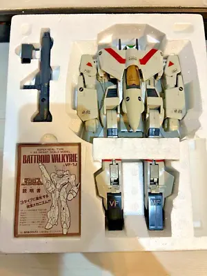 Takatoku Macross VARIABLE FIGHTER VF-1J Battroid Valkyrie 1/55 Figure From Japan • $347.99