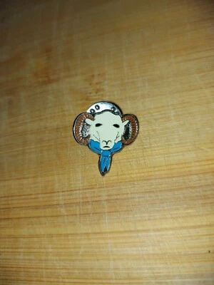 £2 • Buy Scouting New Zealand Metal Pin Badge Rams Head & Necker