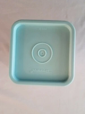 $24.95 • Buy Vintage Tupperware Small Cheese Velveeta Butter Cracker Keeper W/ Tray 1827-3