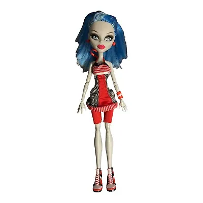 Monster High Physical Deaducation Classroom Ghoulia Yelps Doll 2011 • $36