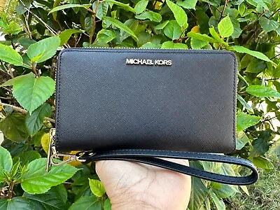 Michael Kors Jet Set Travel Medium Zip Around Phone Holder Wallet Black • $89.60