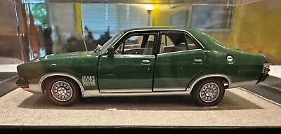 Trax Ford XB Falcon GT Sedan 1973 1:43 Green • $110