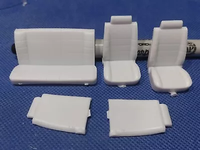 🌟 Stock Seats 1990 Ford Mustang 1:25 Scale 1000s Model Car Parts 4 Sale • $6.99