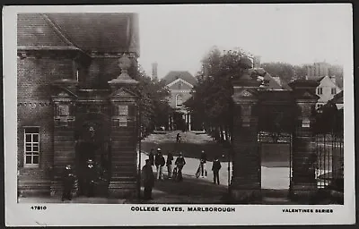 MARLBOROUGH Postcard College Gates • £3.95