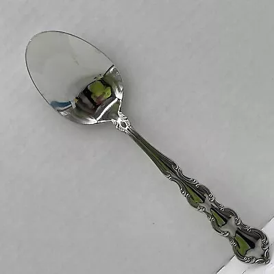 Oneida Silver Deluxe Mozart Serving Spoon Tablespoon Stainless 8 1/4  Scalloped • $8.99