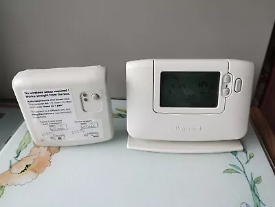 Honeywell Cm921 Wireless Thermostat And BDR91 Relay Box With Table Stand • £15