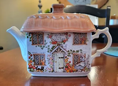 Vtg James Sadler Ye Olde Ivy Cottage Ceramic Teapot W/ Lid England Garden Cat • $28