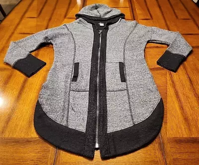 Venus Womens Size Medium Gray/black Front Zip Hoodie Rounded Hem Ls Guc • $18.99