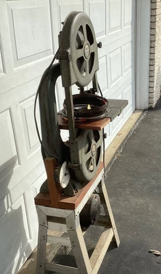 $225 • Buy Vintage 1930s Walker Turner 12 “ Bandsaw  Driver  Line W/7 Blades