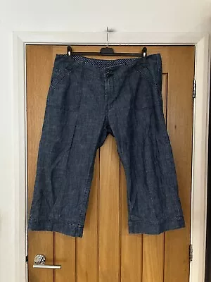 Ladies Marks & Spencer Blue Denim Cropped Trousers Size 18￼ • £2.20