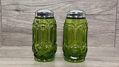 Vintage L E Smith Green Glass Moons & Stars Salt & Pepper Shakers  • $23.98