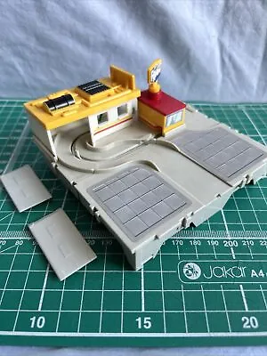 Micro Machines Car Wash Travel City Playset Galoob 1988 Fair Condition #5 • £15