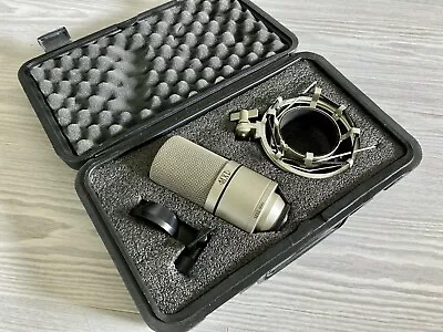 MXL 990 Condenser Microphone With Shockmount & Case • $65