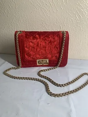 Quilted Velvet Shoulder Bag With Chain • $16.99