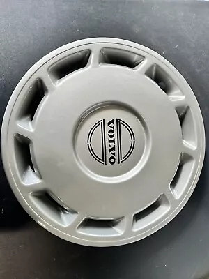 1 Genuine OEM 15  Volvo 940 960  Hubcap Wheel Cover 1994 1995 912731 Nice! • $44.95