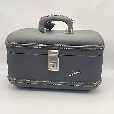 Vintage Aero Pak Train Case Make Up Overnight Red Lining Travel Hard Suitcase • $35