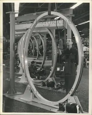 1954 Press Photo General Electric Company Workers Testing X-Ray Equipment • $19.99