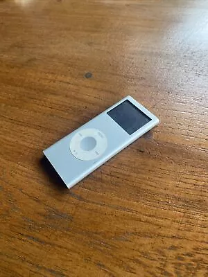 Apple IPod Nano (2nd Generation) 4GB (A1199) Silver Read Description • $7