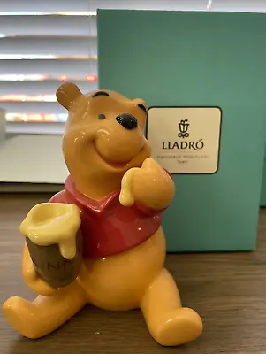 Lladro Spain Disney Winnie The Pooh & Honey Pot Porcelain Figurine 01009115 • $195