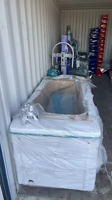 £1200 • Buy Riviera Mobility Bath Lift 