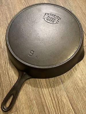 VTG Rare Favorite Piqua Ware #9 A Cast Iron Skillet Frying Pan Smiley Logo USA! • $129.88