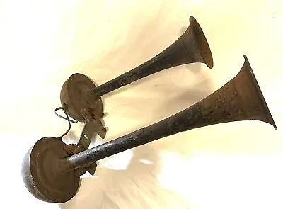 Vintage Dual Trumpet Horn For Car Truck RV Bus Etc • $22