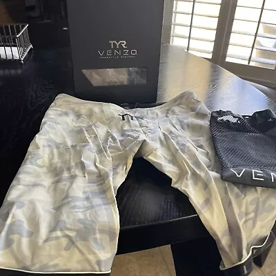 TYR Venzo High Waist White Camo Jammer - Size 28 • $100