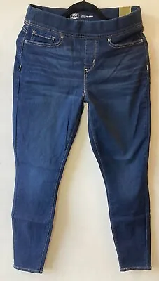 NWT Levi's Signature Gold Ladies' Pull-on Jeans Choose Size • $21